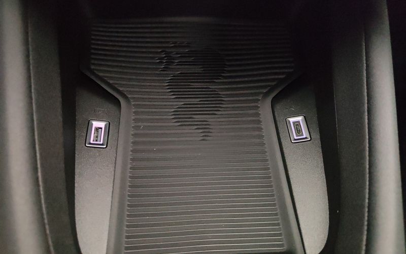 JUNIOR 1.2 136CV HYBRID EDCT6 SPECIALE